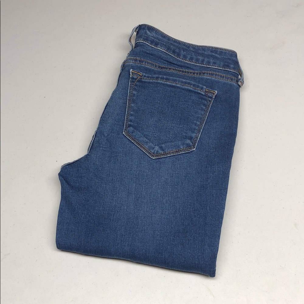 OLD NAVY ROCKSTAR LOW-RISE SUPER SKINNY JEANS 4/27x30 LIKE NEW ⭐️